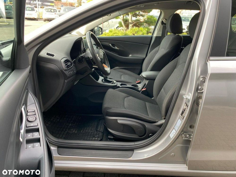 Hyundai i30 1.0 T-GDI Modern DCT - 9