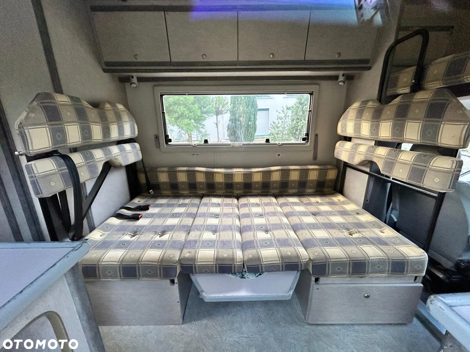 Volkswagen Transporter - 24