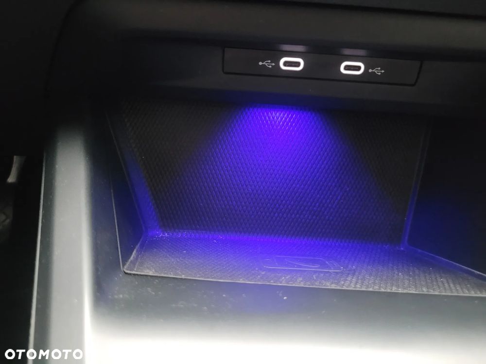 Volkswagen Golf - 11