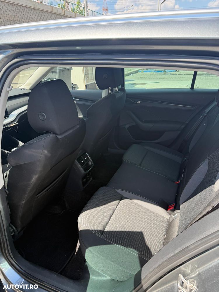 SKODA Octavia 2024 — imagine 6