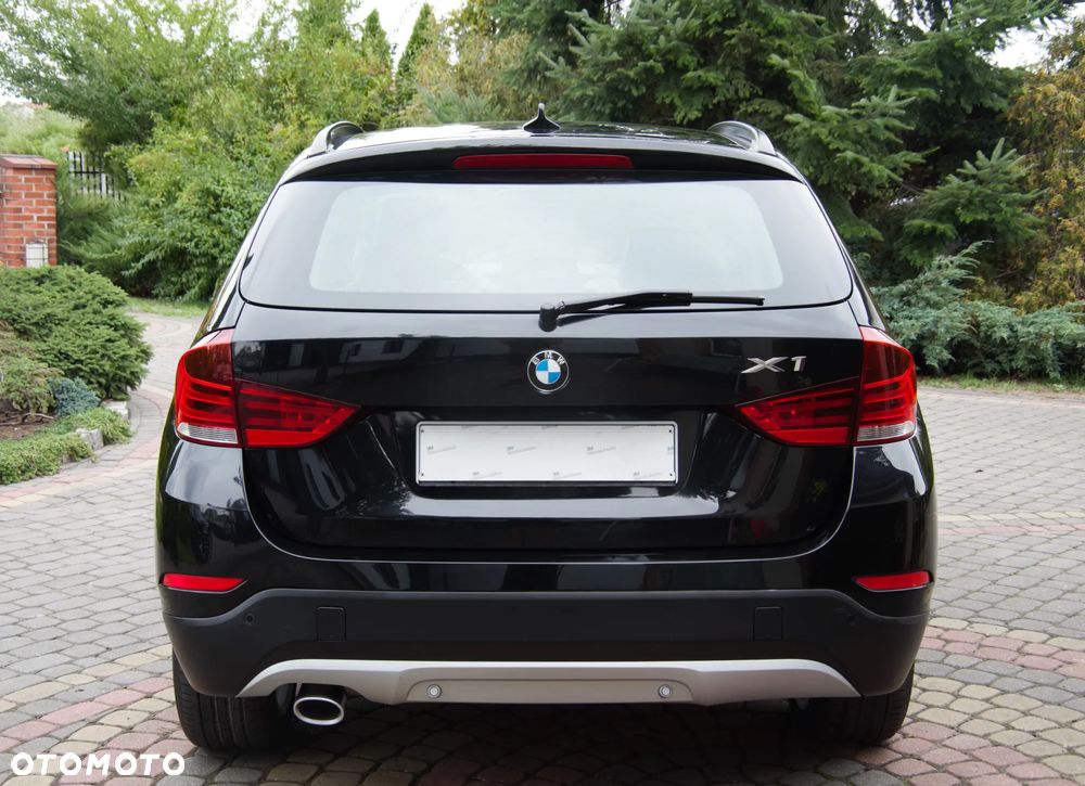 BMW X1 sDrive18d xLine - 29