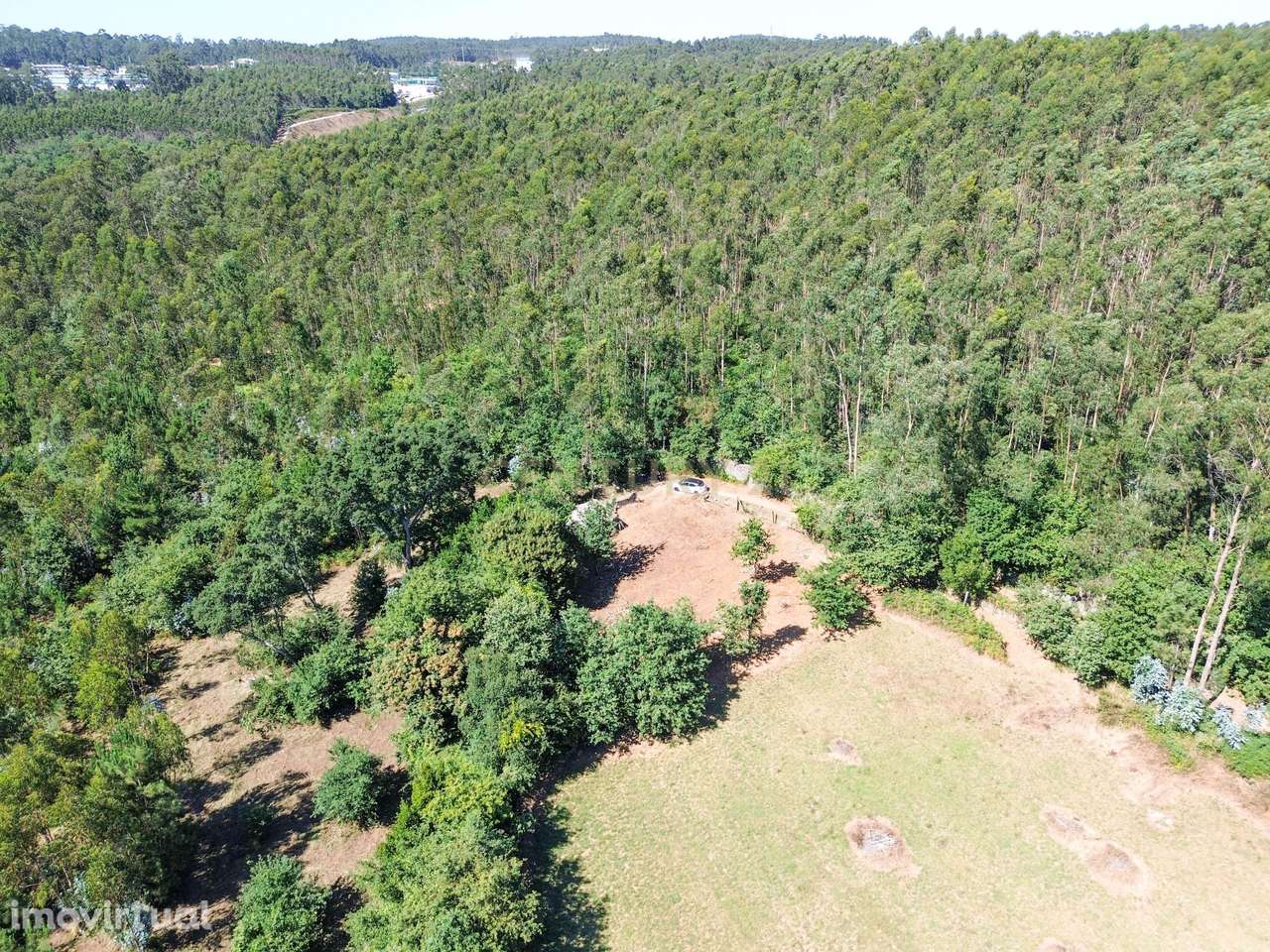 Terreno Rústico de 1 000 m² —  Castêlo da Maia (Maia) - Grande imagem: 3/10
