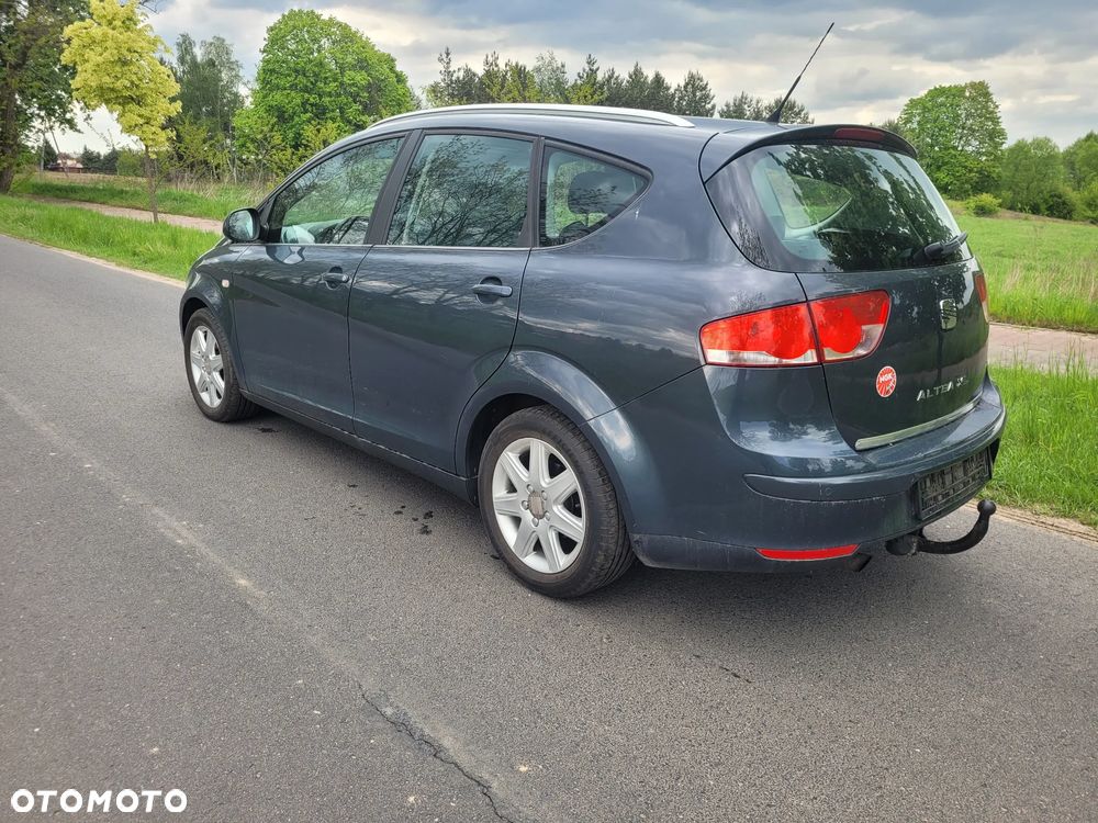 Seat Altea XL 1.6 Reference Comfort - 1