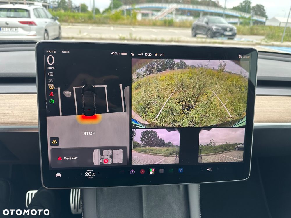 Tesla Model Y Long Range AWD - 14