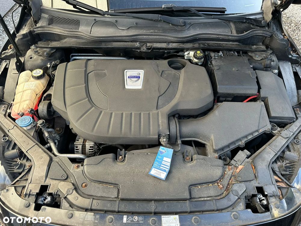 Volvo V40 D3 Kinetic - 8
