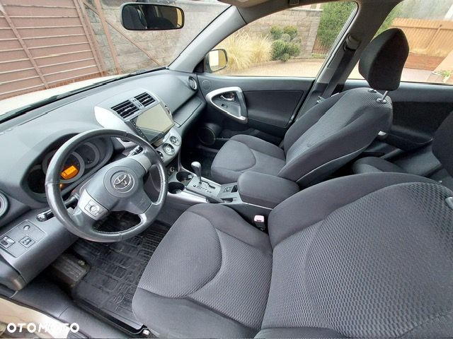 Toyota RAV4 2.0 VVT-i Premium - 2