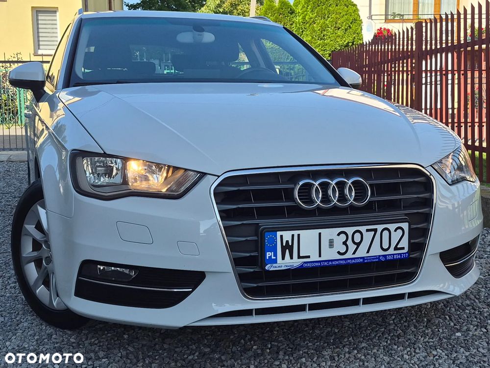 Audi A3 Sportback 1.6 TDI Ambiente - 9