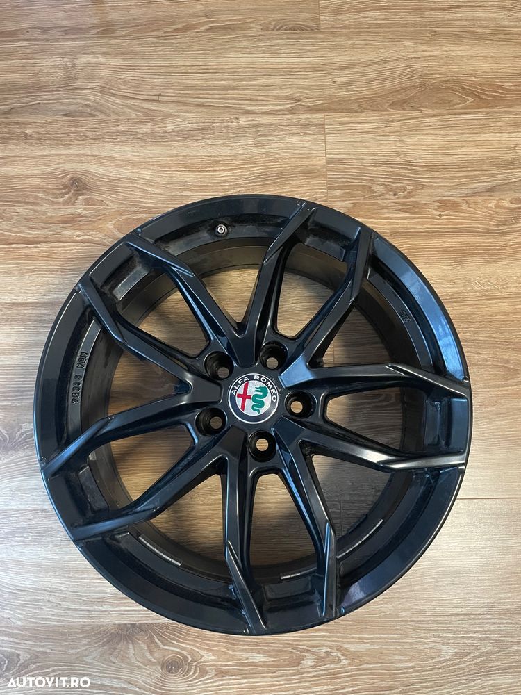 Alfa Romeo Stelvio 2.0 Turbo AWD AT8 Super - 8