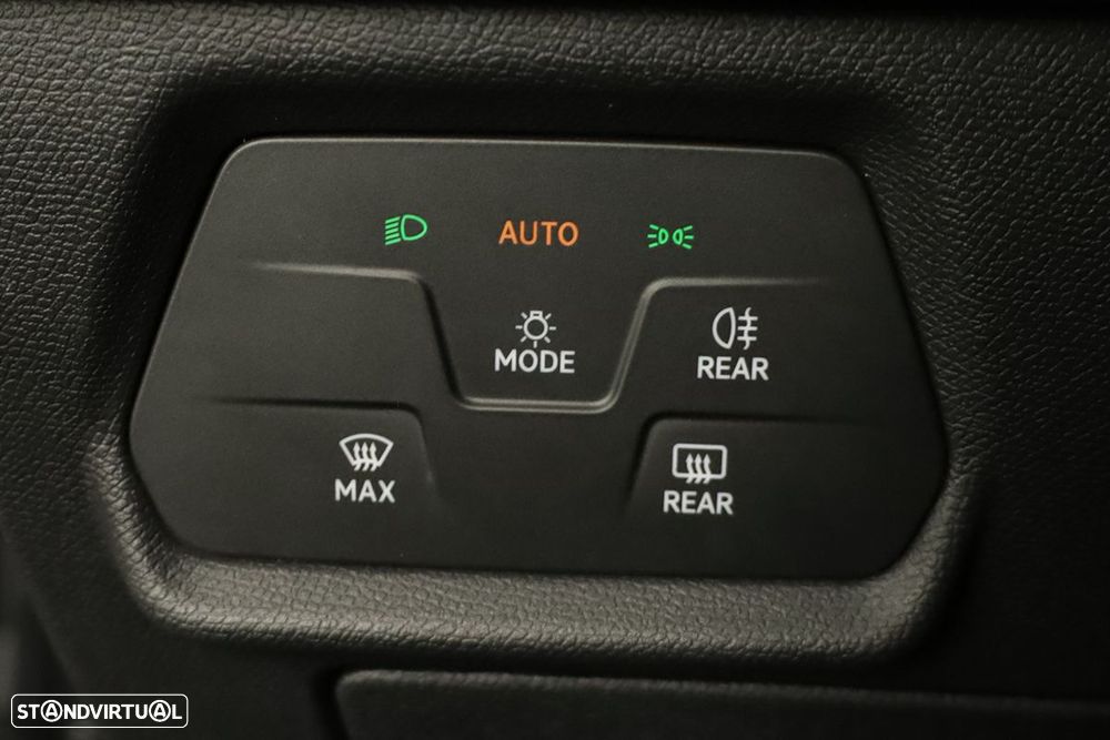 SEAT Leon ST 1.0 eTSI OPF DSG Style - 18