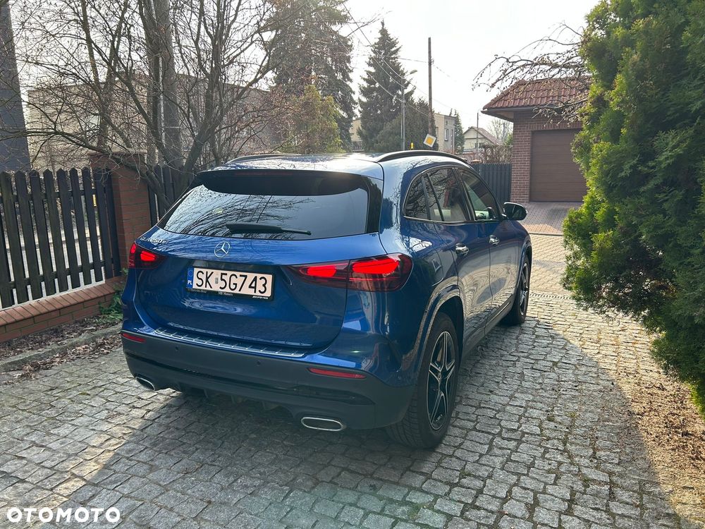 Mercedes-Benz GLA 250e AMG Line - 8