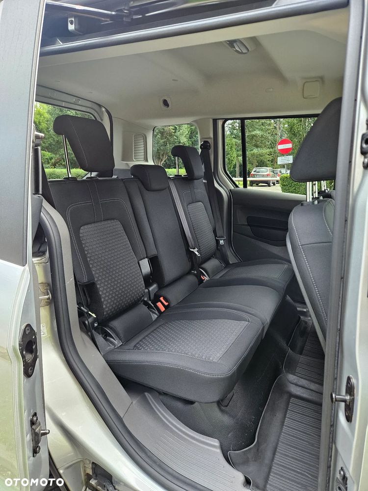 Ford Tourneo Connect - 10