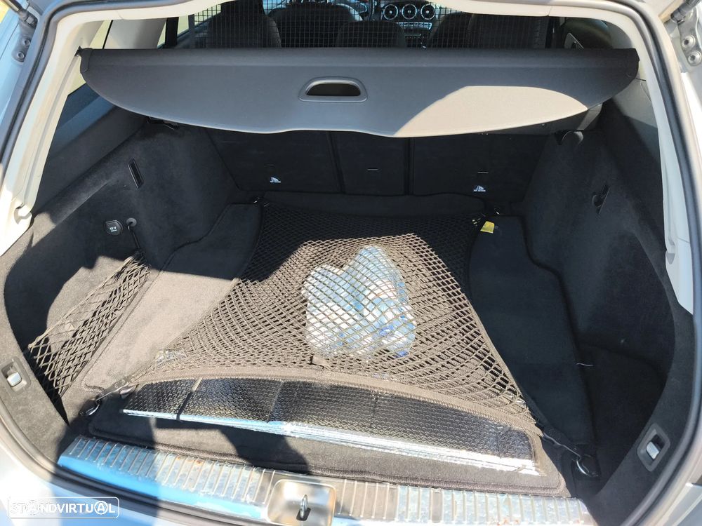 Mercedes-Benz C 220 d BE Edition AMG Line Aut. — fotografia 21
