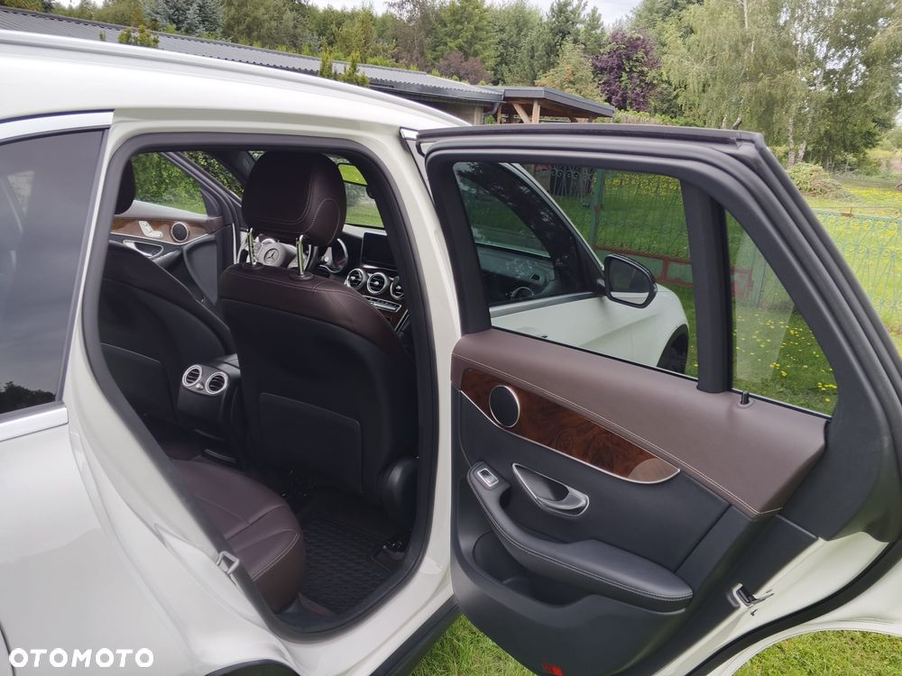 Mercedes-Benz GLC 250 4-Matic - 12