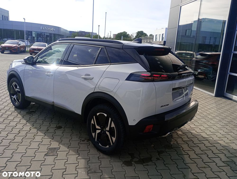 Peugeot 2008 Hybrid 145 e-DSC GT - 7
