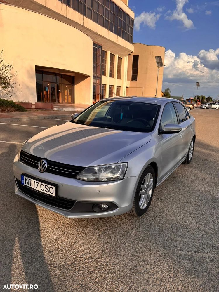 Volkswagen Jetta 2.0 TDI CR DPF Highline - 2