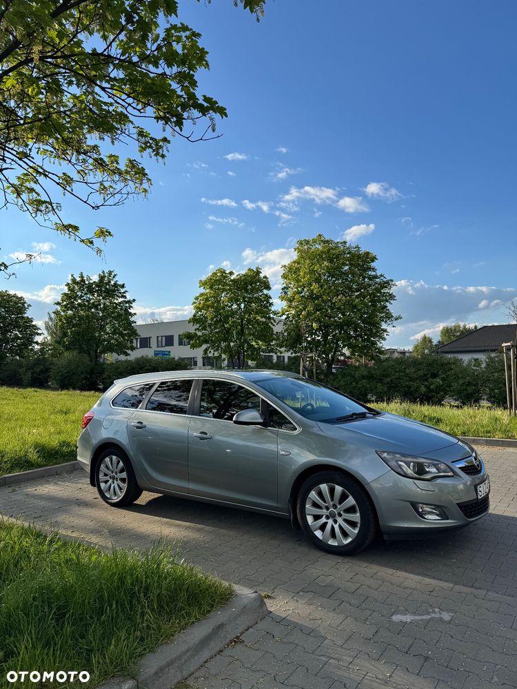 Opel Astra 1.7 CDTI Cosmo - 2