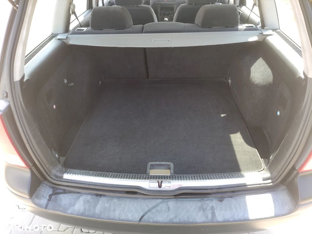 Volkswagen Golf 1.9 TDI Comfortline - 22