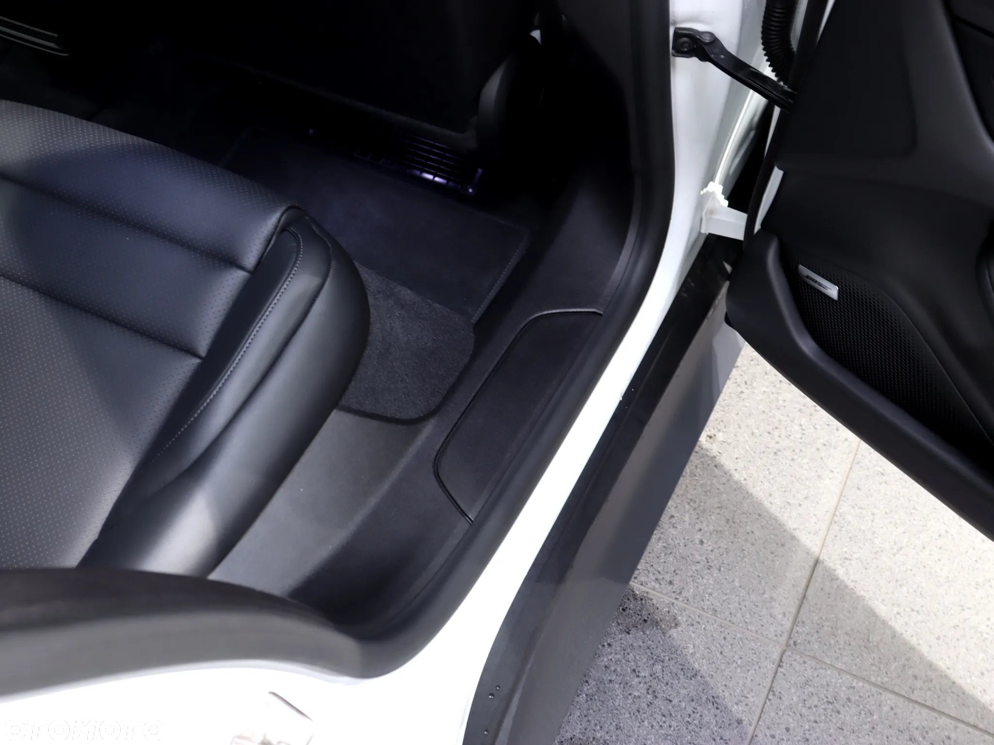 Porsche Taycan Performance Plus - 33