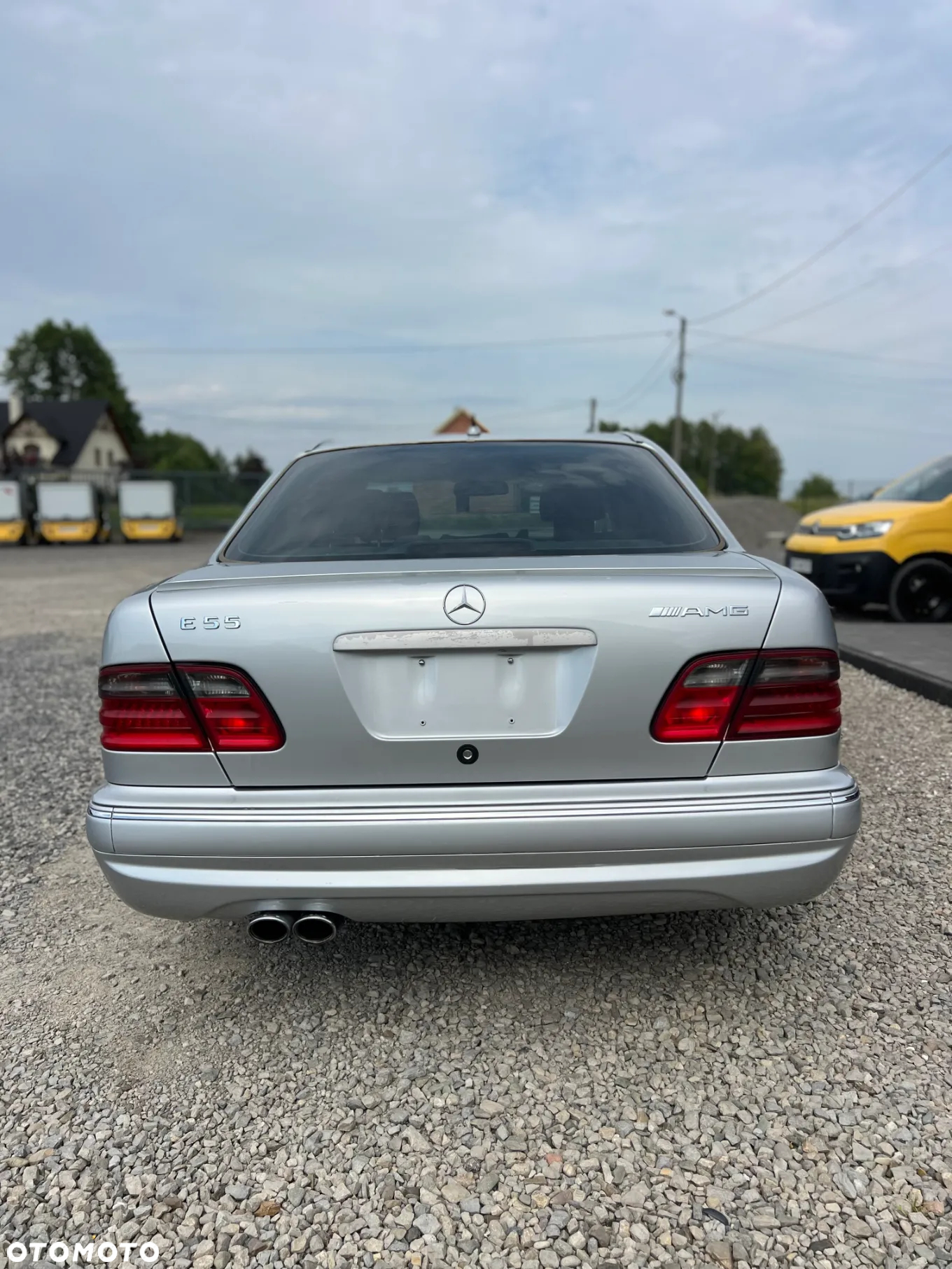 Mercedes-Benz Klasa E 55 AMG - 7