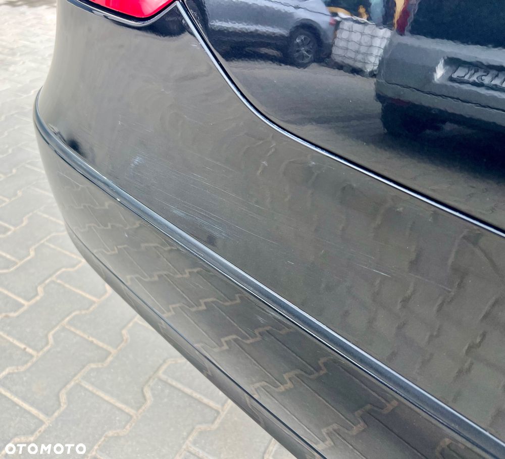Mercedes-Benz Klasa E 250 CDI 4-Matic BlueEff Avantgarde - 24