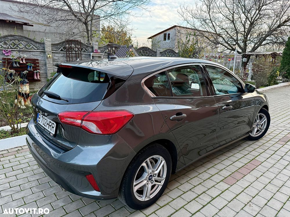 Ford Focus 1.0 EcoBoost Trend Edition - 3