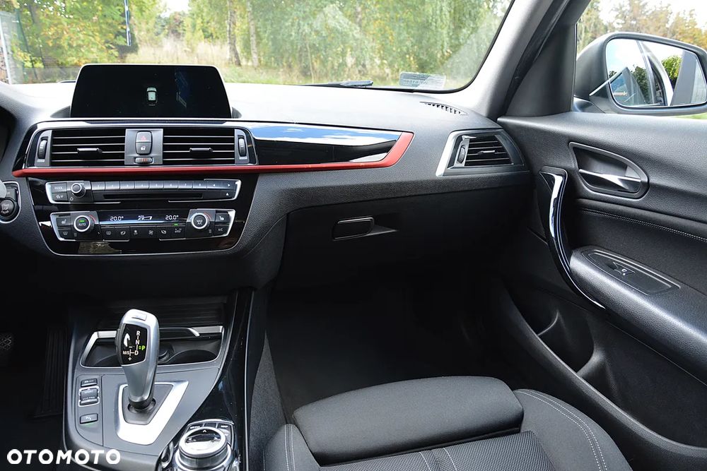 BMW Seria 1 118i Sport Line - 24