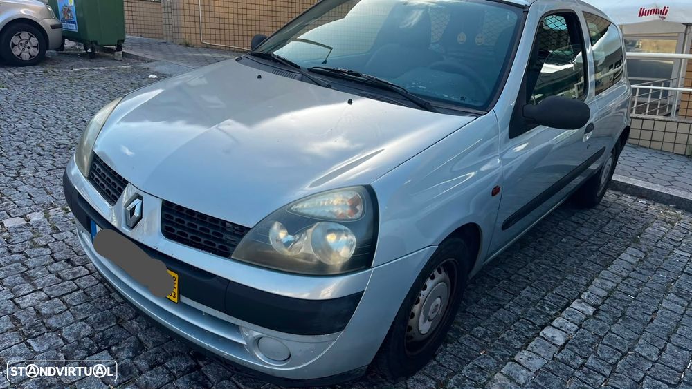 Renault Clio - 1