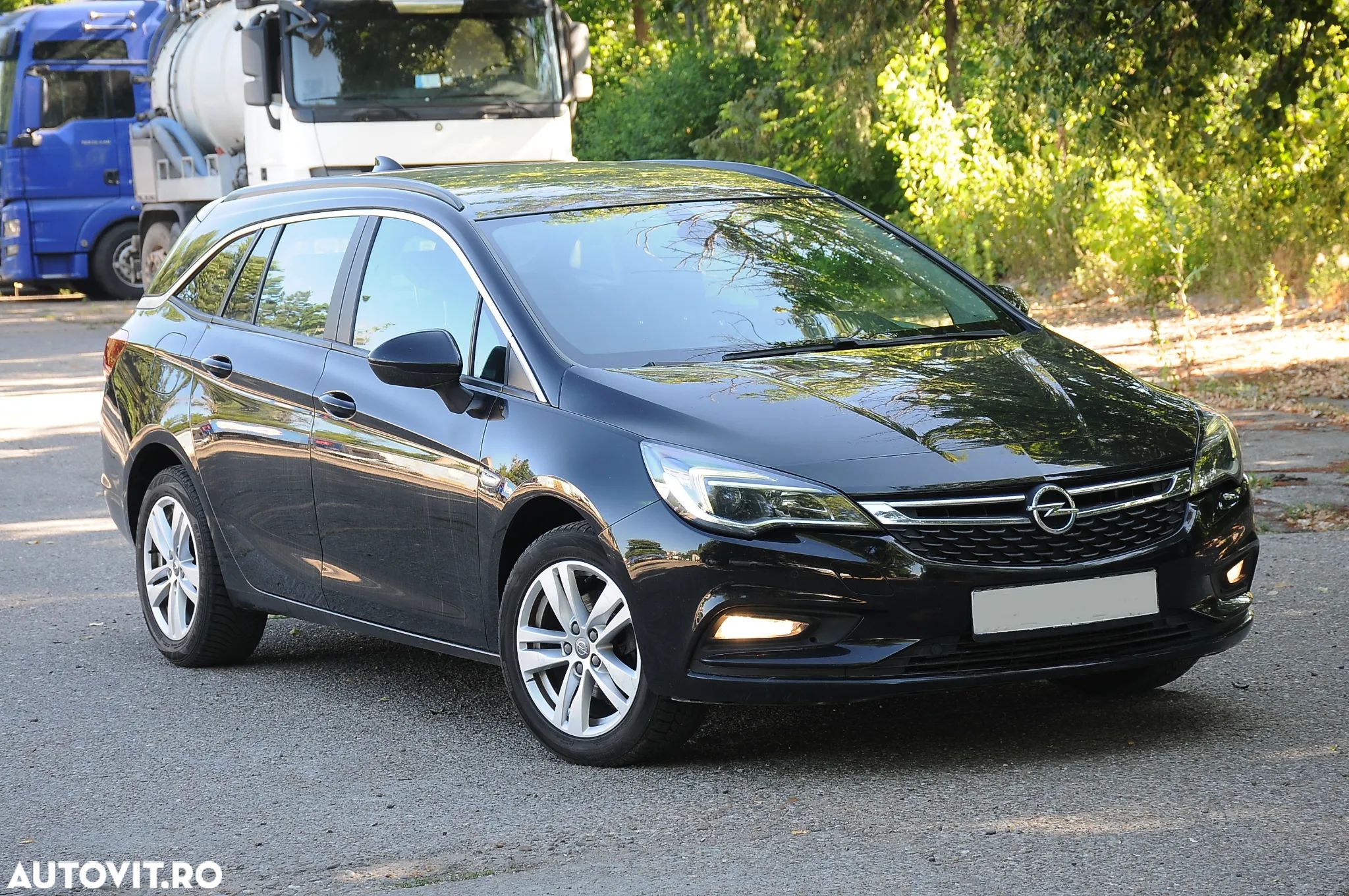 Opel Astra 1.6 CDTI ECOTEC Start/Stop Enjoy - 1