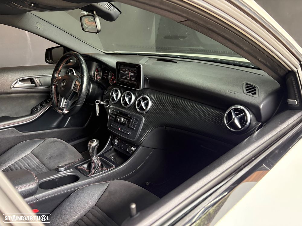 Mercedes-Benz A 200 CDI AMG Line - 49