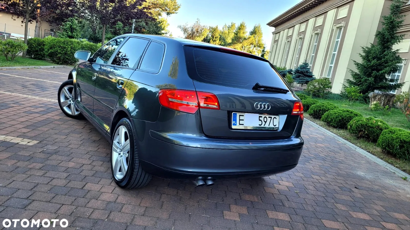 Audi A3 2.0 TDI Sportback DSG Ambiente - 3