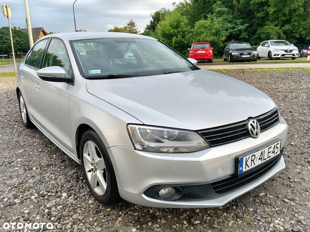 Volkswagen Jetta 1.6 TDI Comfortline Perfectline - 10