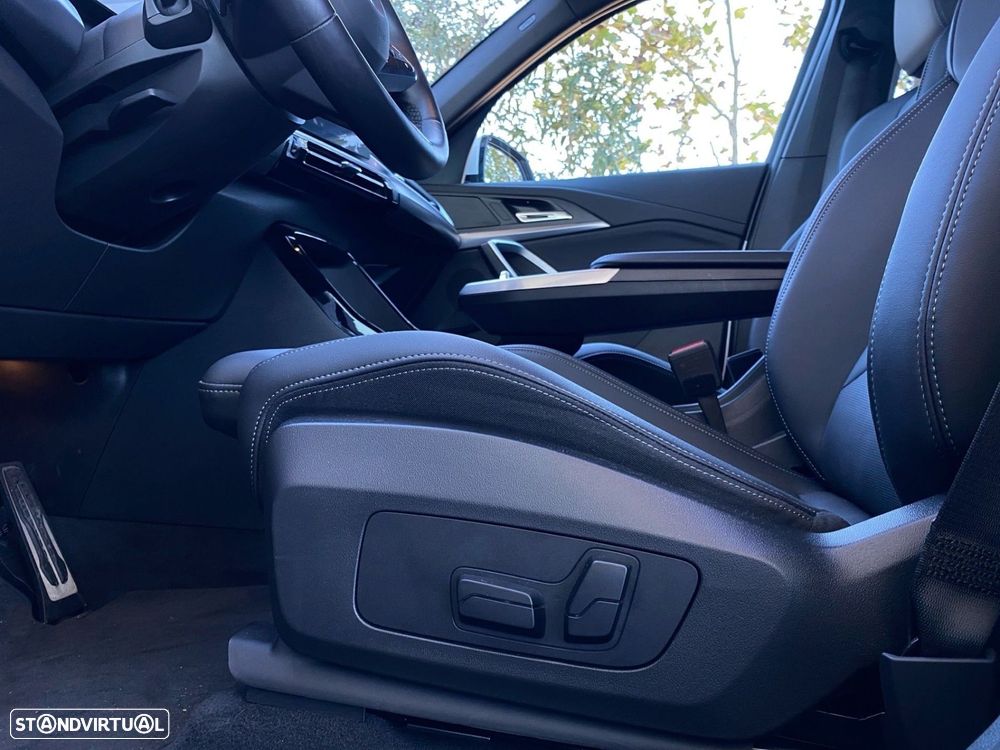 BMW iX1 xDrive30 Pack Desportivo M - 17