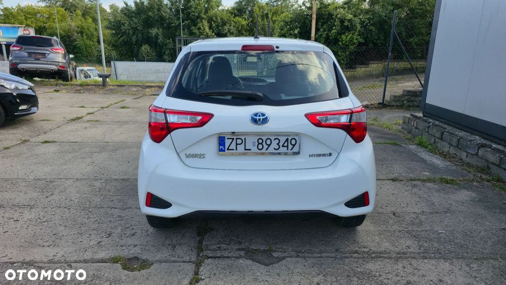Toyota Yaris - 11
