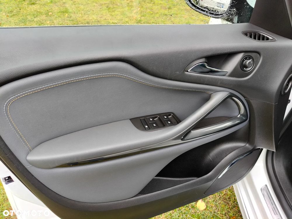 Opel Zafira Tourer 2.0 CDTI Sport - 10