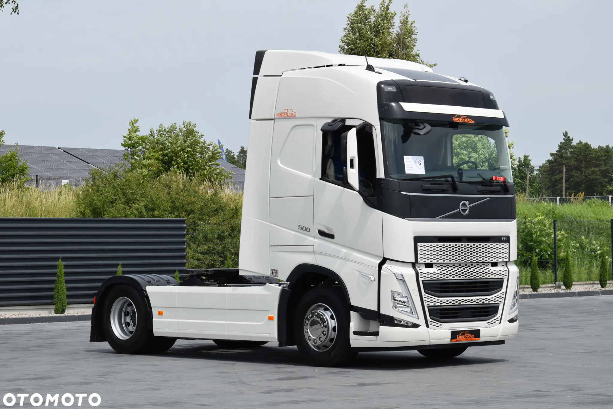 Volvo FH500 / EURO 6 / NOWY MODEL / KLIMATYZACJA POSTOJOWA / ACC / LEDY / 2 ZBIORNIKI / FULL SPILERY / 2023 / NISKI PRZEBIEG / SERWISOWANY / SPROWADZONY - 3
