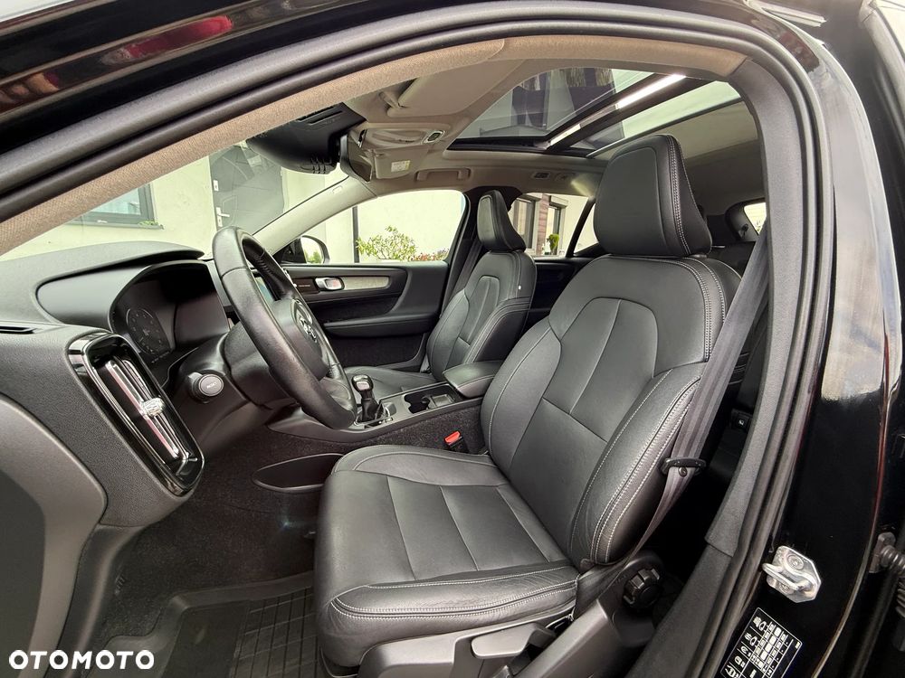 Volvo XC 40 T3 Inscription - 26