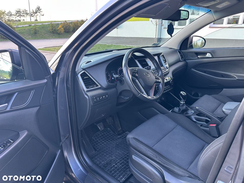 Hyundai Tucson blue 1.7 CRDi 2WD Advantage - 19