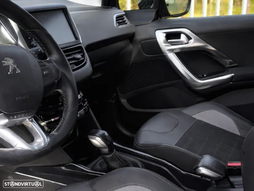 Peugeot 2008 1.6 BlueHDi Allure - 3