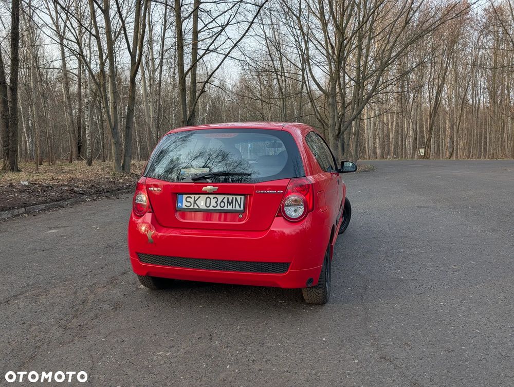 Chevrolet Aveo 1.2 16V Base - 3