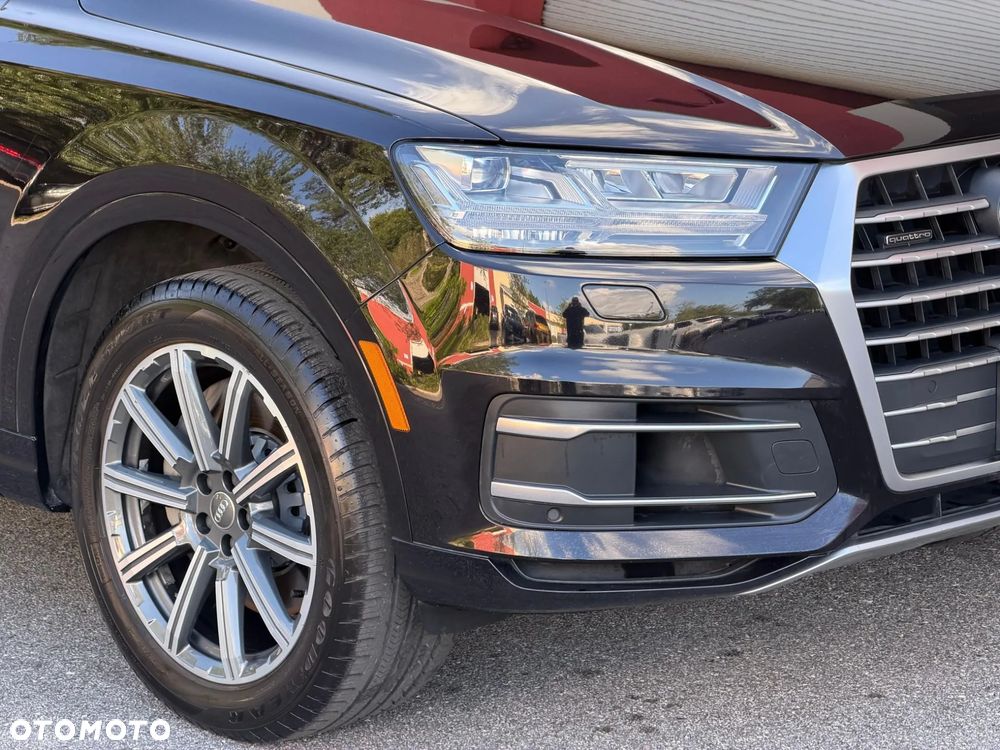 Audi Q7 - 7
