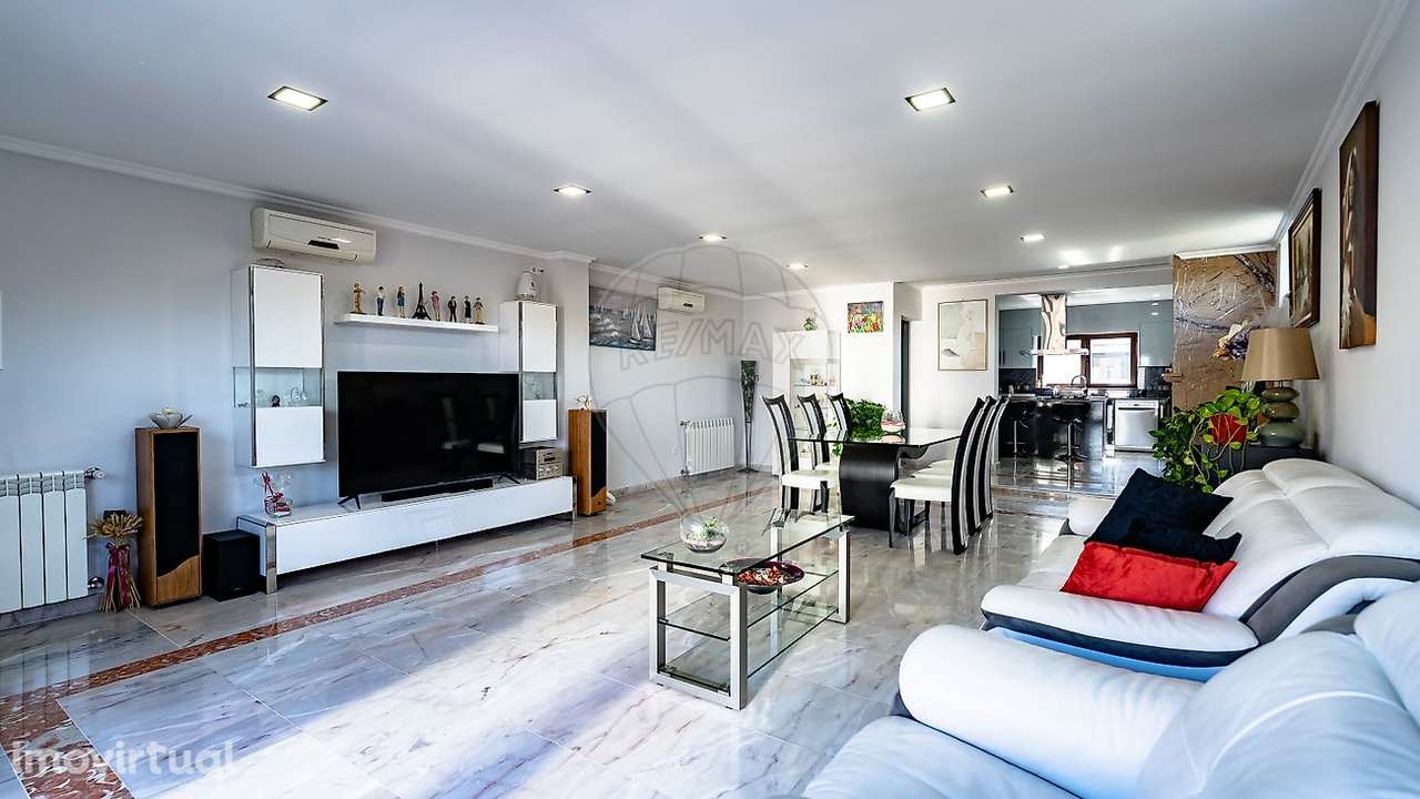 Moradia T4 para venda - Grande imagem: 3/28