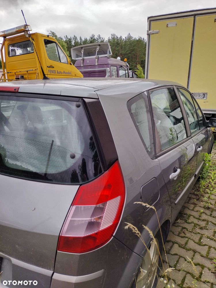 Renault Scenic - 2