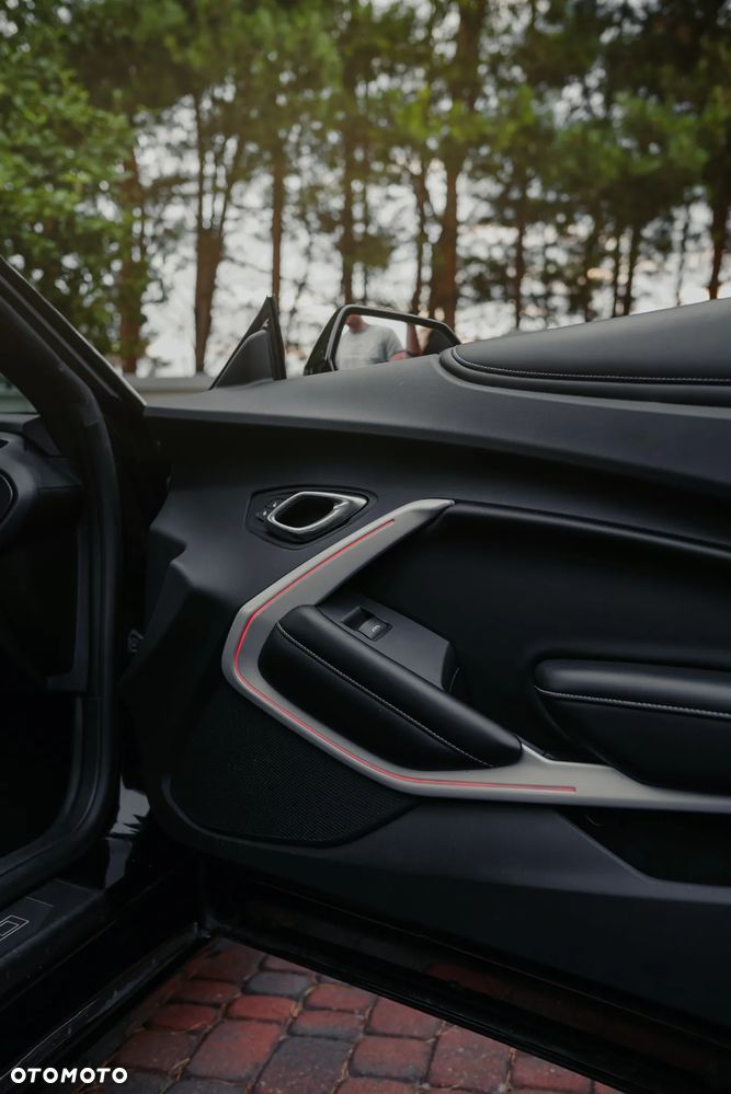 Chevrolet Camaro 2.0 - 9