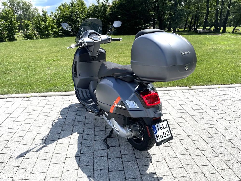 Vespa GTS - 7