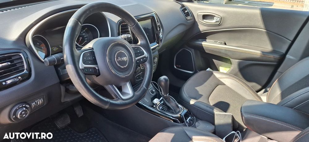 Jeep Compass - 16