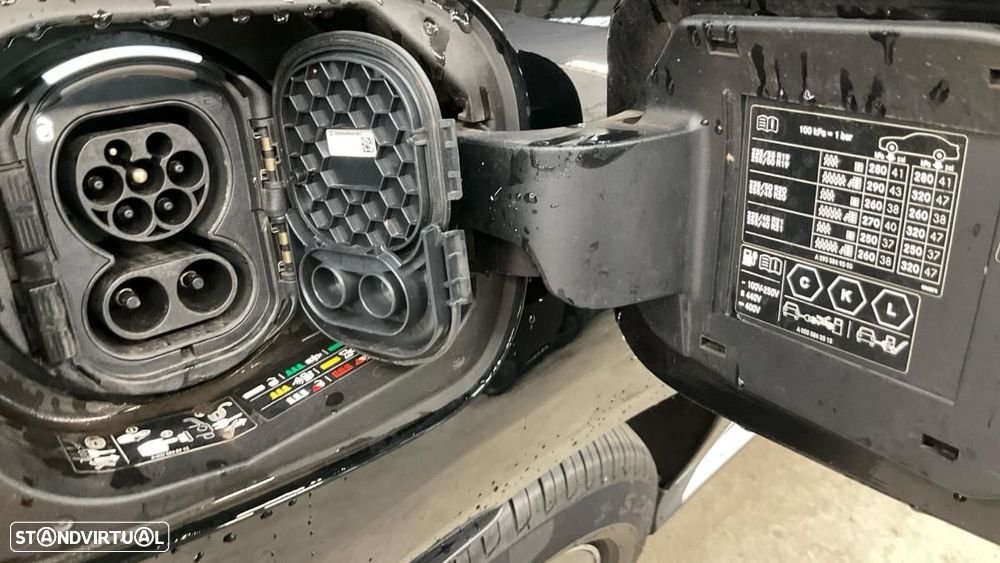 Mercedes-Benz EQC 400 4Matic - 11