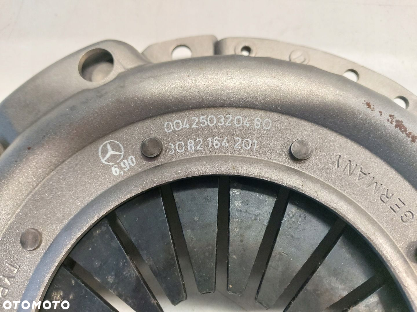 MERCEDES W123 DIESEL DOCISK SPRZĘGŁA 0042503204 - 2