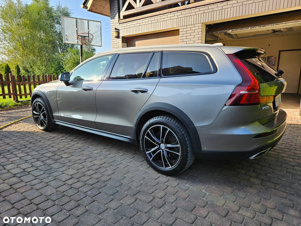 Volvo V60 Cross Country D4 AWD - 6