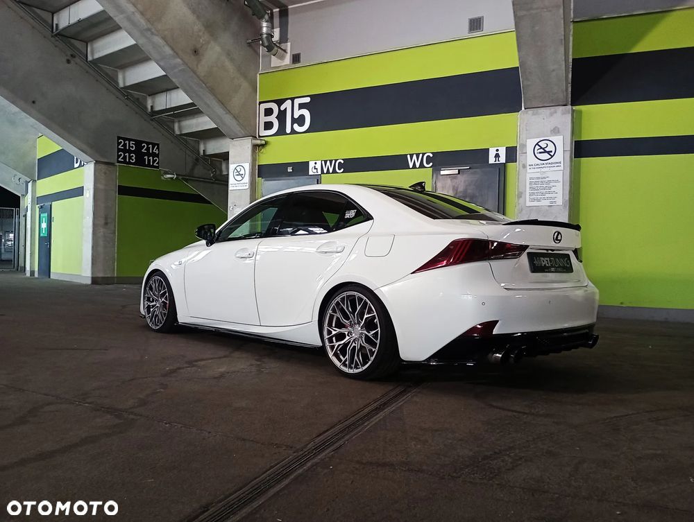 Lexus IS 200t F Sport - 22