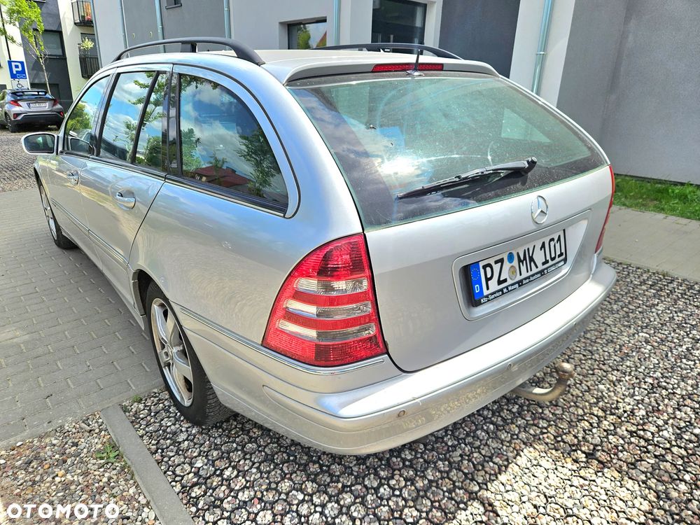 Mercedes-Benz Klasa C 220 CDI Automatik Avantgarde - 16